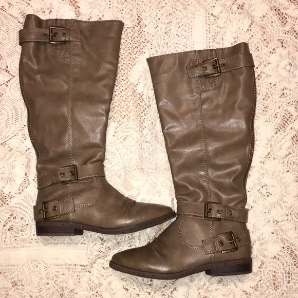 Rampage Shoes - Rampage Boots-Idola Wide, size 6 1/2 TAN